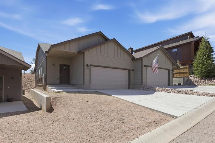 Property Photo:  2007 E Thunder Mountain  AZ 85541 