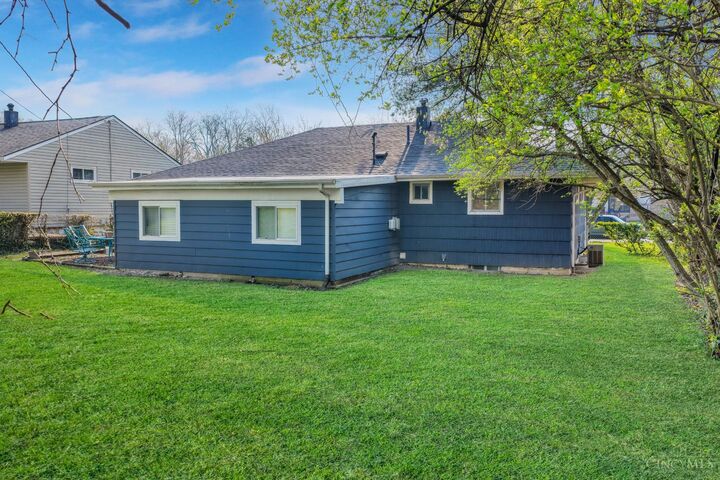 Property Photo:  8881 Ebro Court  OH 45231 