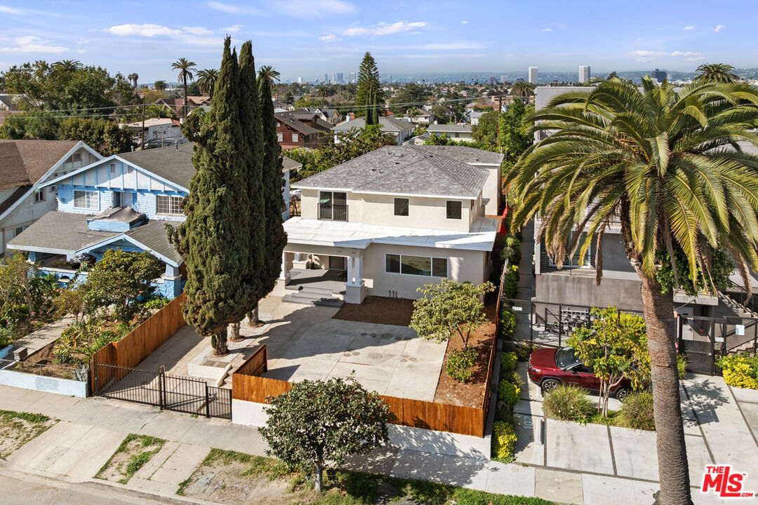 Property Photo:  1189 Crenshaw Blvd  CA 90019 
