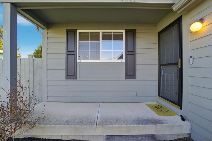 Property Photo:  4042 Blendon Point Drive  OH 43230 