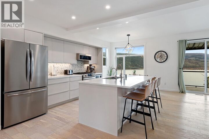 Property Photo:  40 Kestrel Place 12  BC V1H 1S6 
