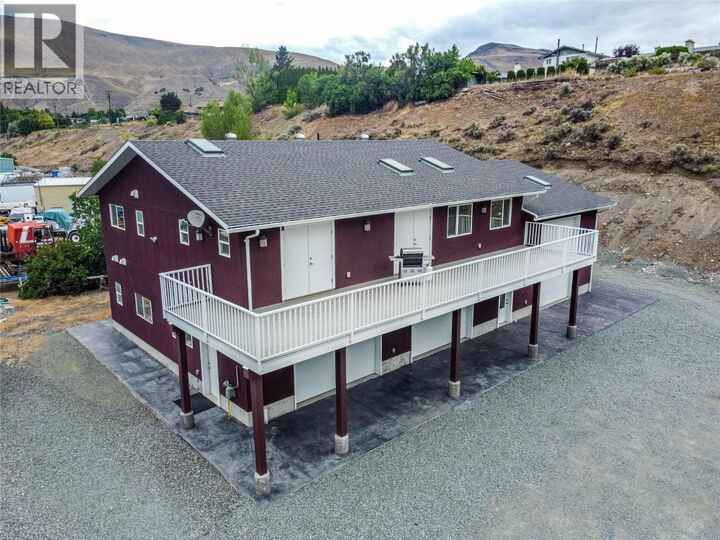 Property Photo: 416 Hollis Road BC V0K 1A0