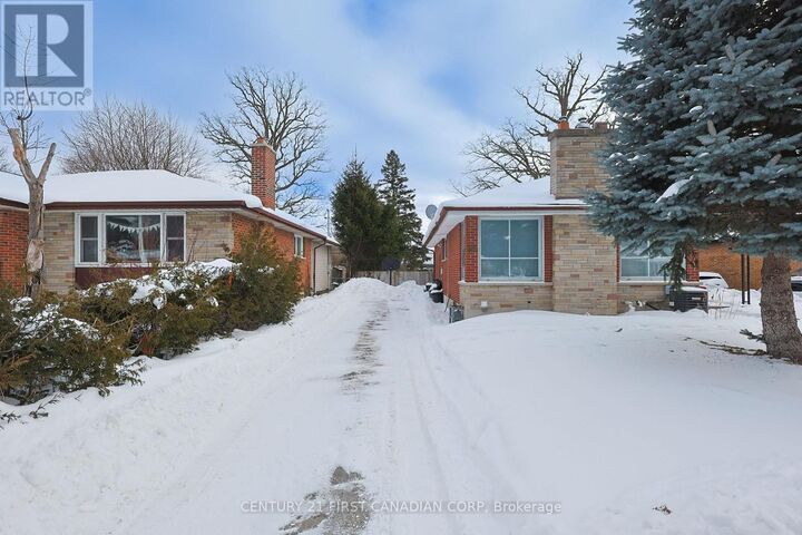 Property Photo:  65 Irving Place Upper  ON N5V 2H6 