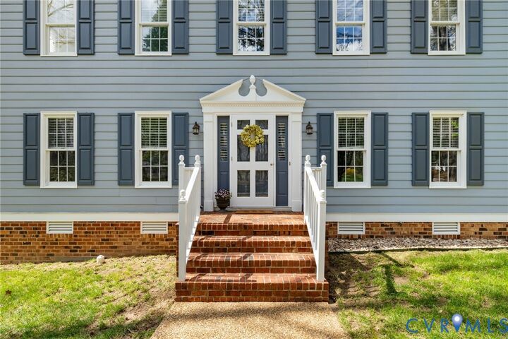 Property Photo: 405 Hickory Drive VA 23103