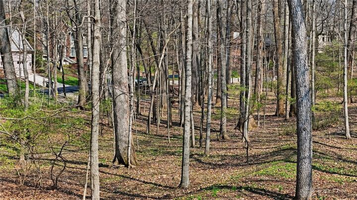 Property Photo: 4451 Royal Ridge Way OH 45429