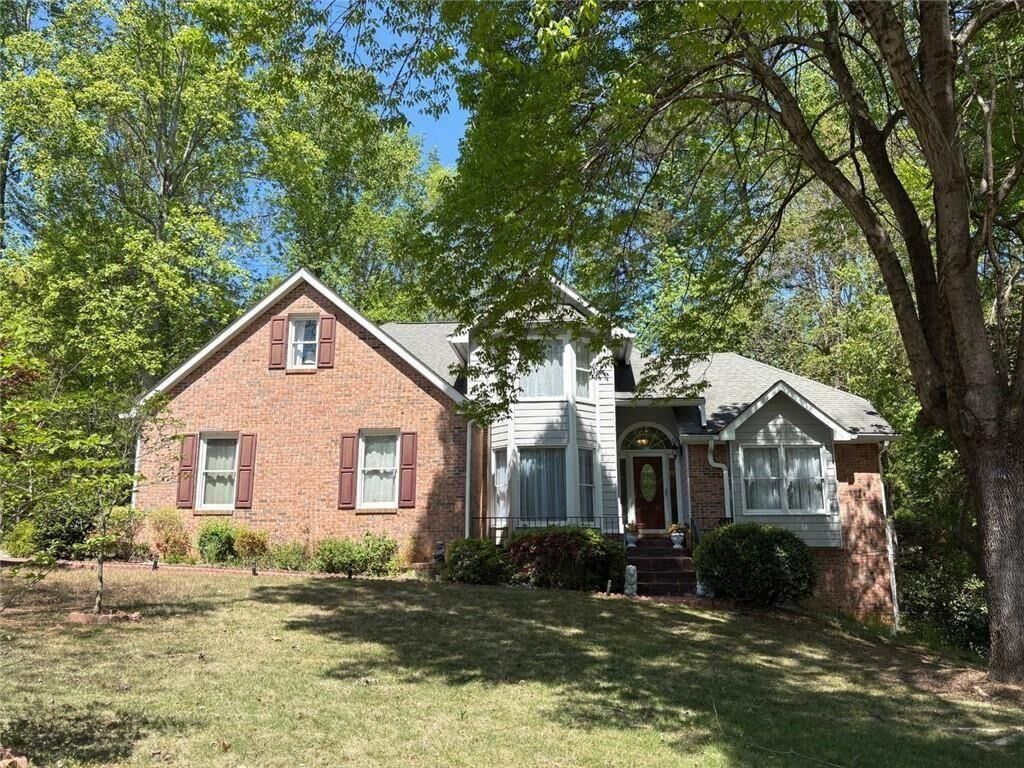 Property Photo: 9440 Logan Lane GA 30135