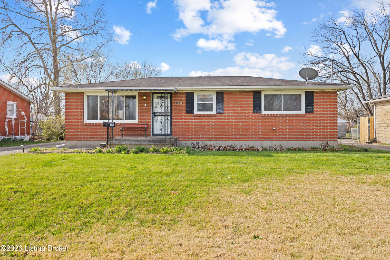 Property Photo:  6504 Connie Dr  KY 40258 