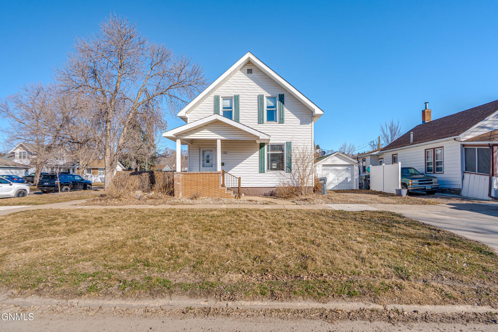 Property Photo: 110 2nd Street NW ND 58554