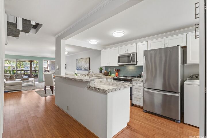 Property Photo: 444 Lunalilo Home Road 123 HI 96825