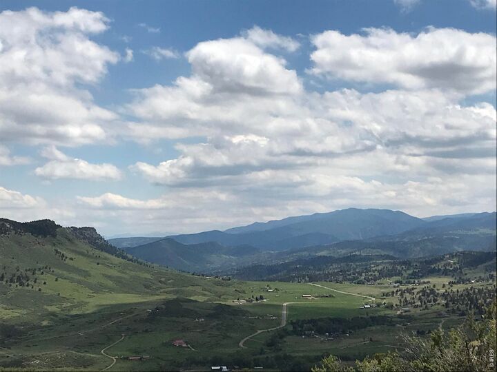 Property Photo:  1050 Sunrise Dr  CO 80540 