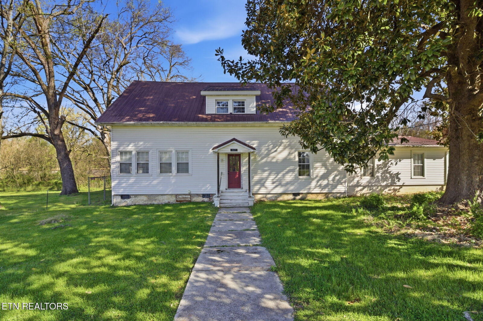 Property Photo:  9427 Mascot Rd  TN 37806 
