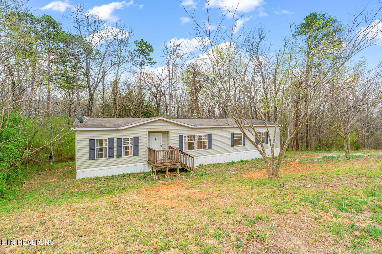 Property Photo:  414 Dogwood Lane  TN 37854 