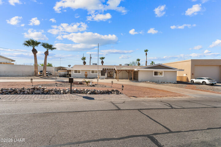 Property Photo:  775 Little Dr  AZ 86406 