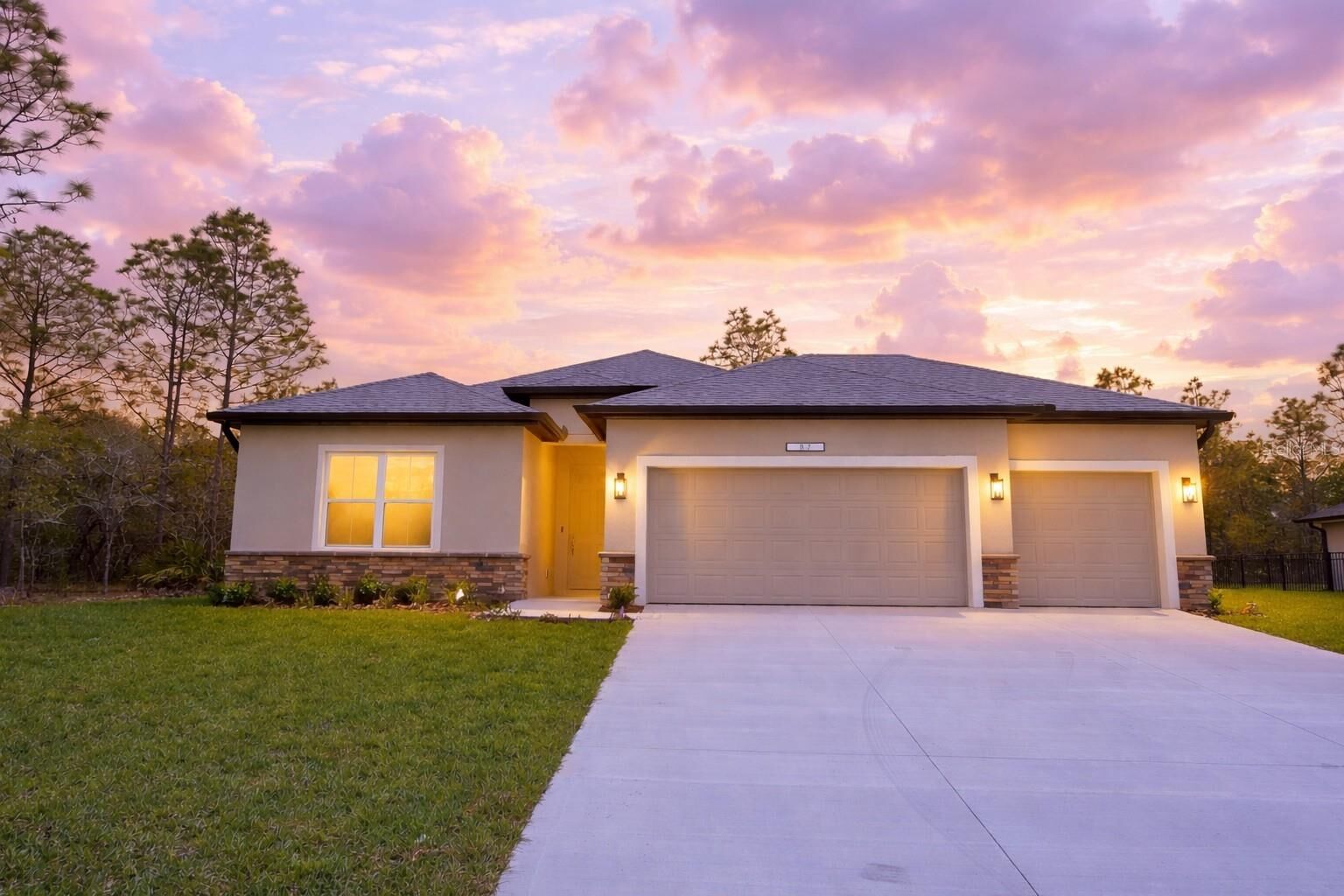 Property Photo:  87 Vinca Street  FL 34446 
