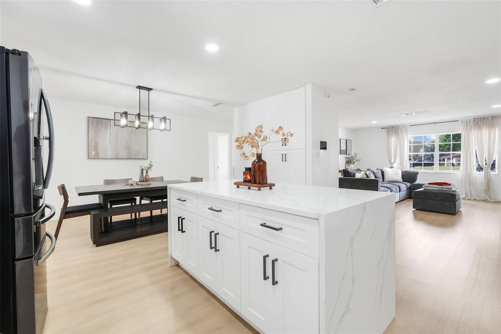 Property Photo:  589 Del Rio Street  FL 32839 