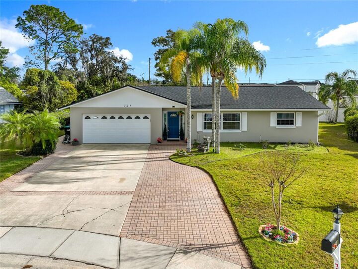 Property Photo:  737 Hardwick Court  FL 32825 