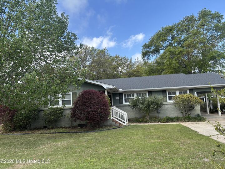 Property Photo: 903 Williams Street MS 39567