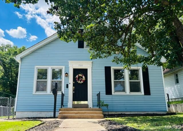 Property Photo:  720 E McKinley Street  IL 62220 