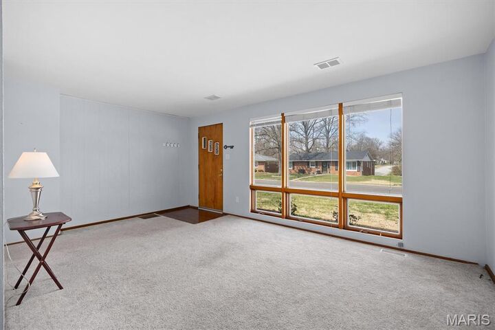 Property Photo: 628 Roanoke Drive IL 62025
