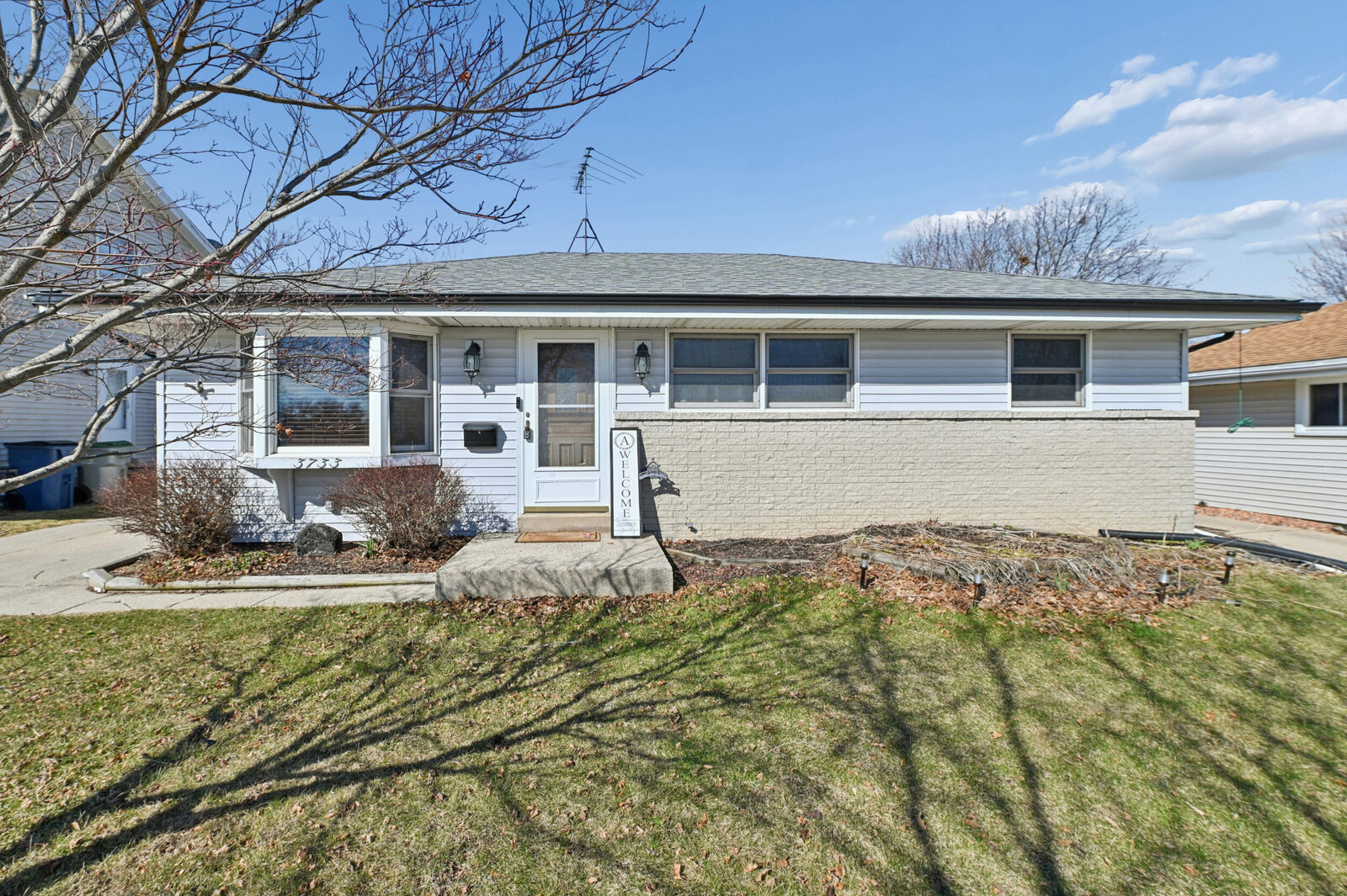 Property Photo:  3733 S 80th St  WI 53220 