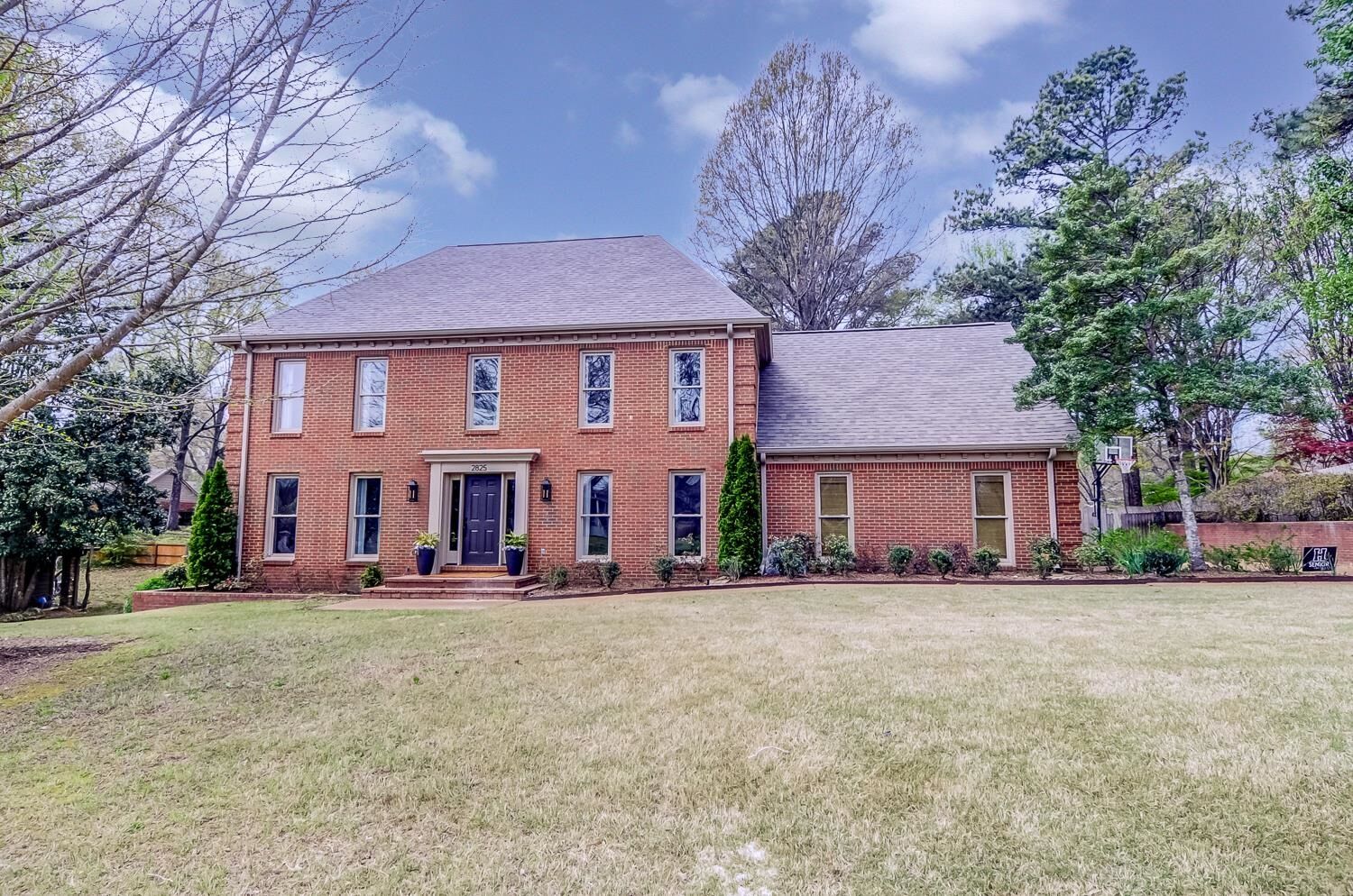 Property Photo:  2825 Old Elm Ln  TN 38138 