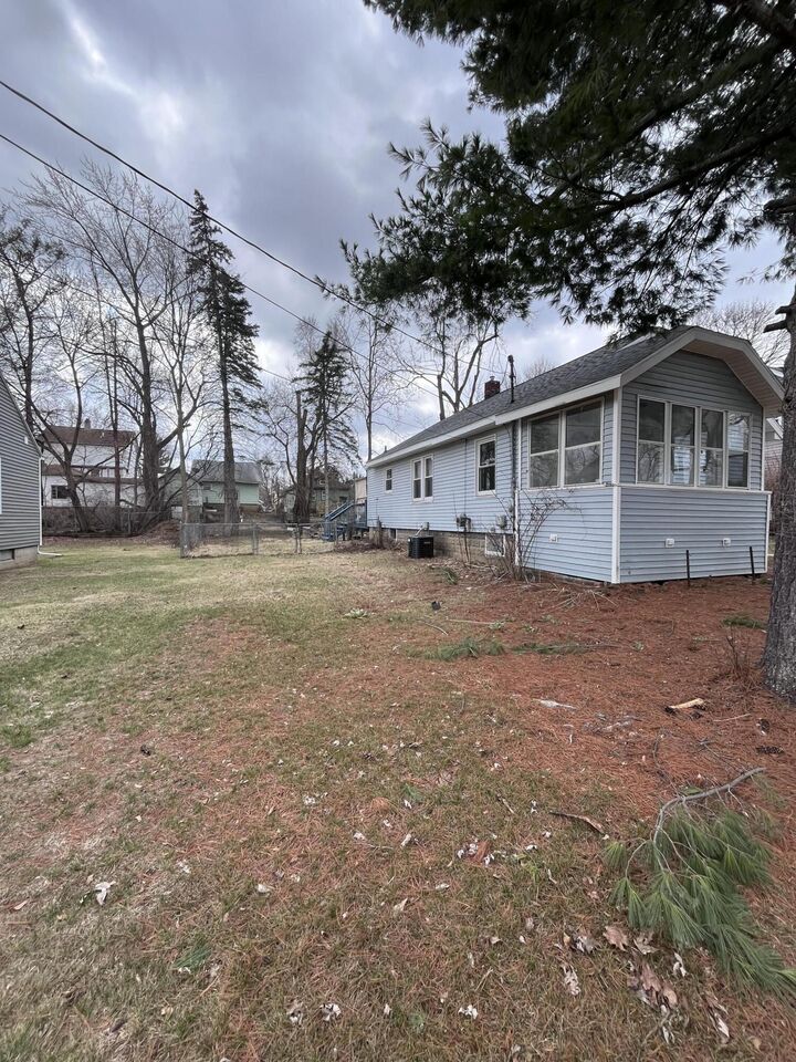 Property Photo:  2646 Bow Street  MI 49203 