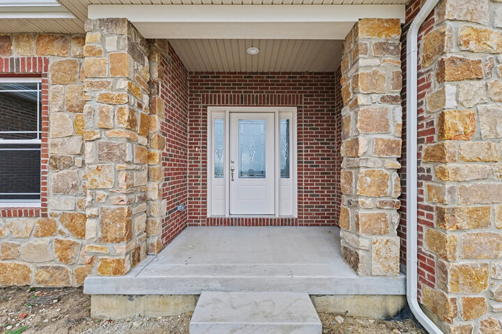 Property Photo:  3020 Beringer Circle  IL 61802 