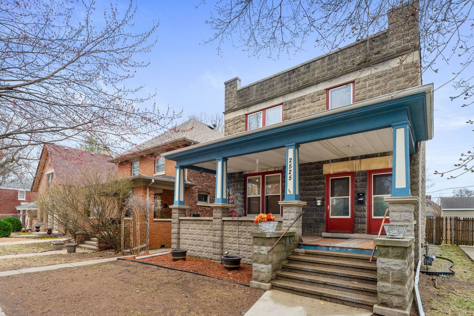 Property Photo:  2525 York Street  IL 60406 