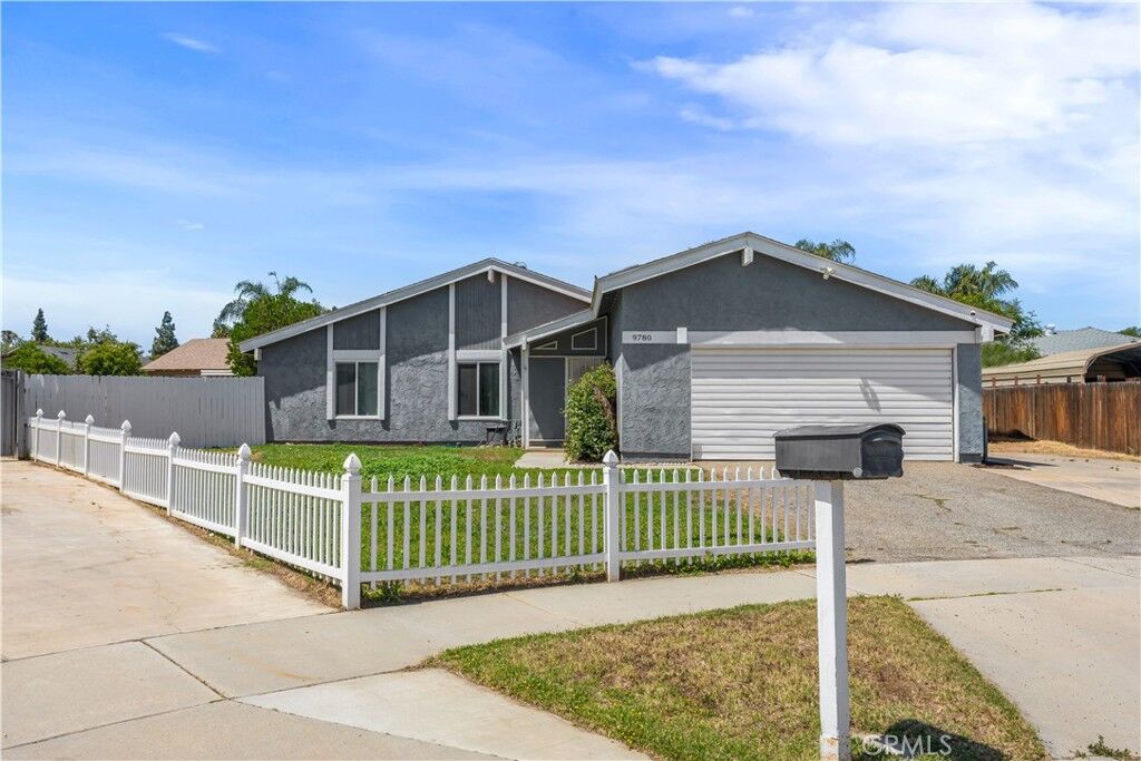 Property Photo:  9780 Manitoba  CA 92503 