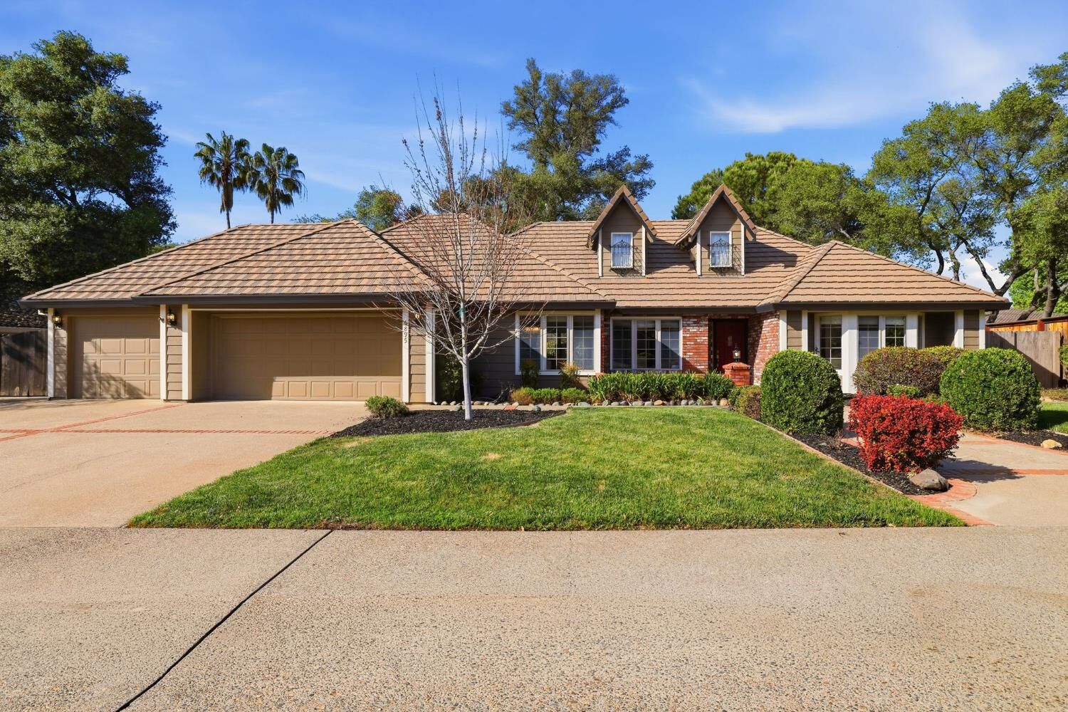 Property Photo:  6895 Park Place  CA 95746 