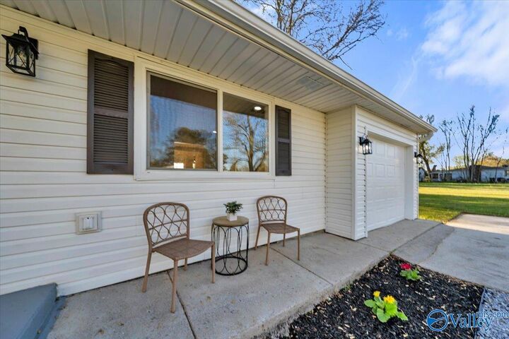 Property Photo: 167 W Highlander Road AL 35749