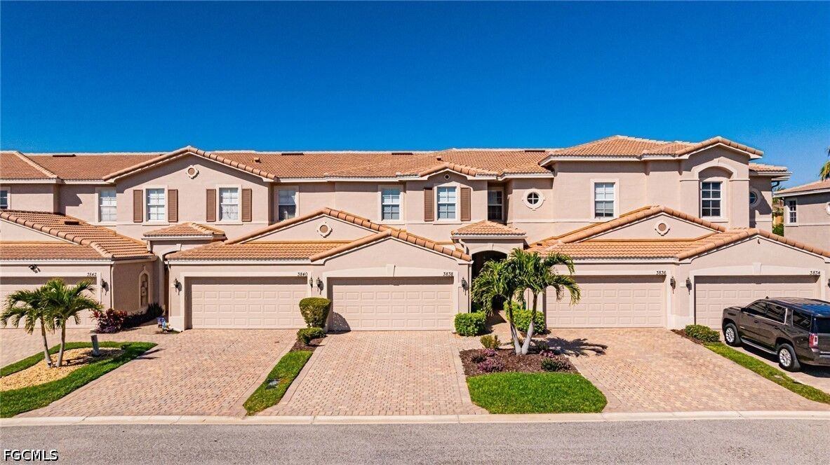 Property Photo: 3838 Cherrybrook Loop FL 33966