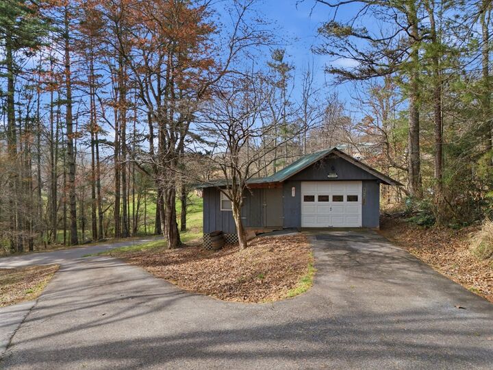 Property Photo:  3015 Bear Lane  GA 30546 