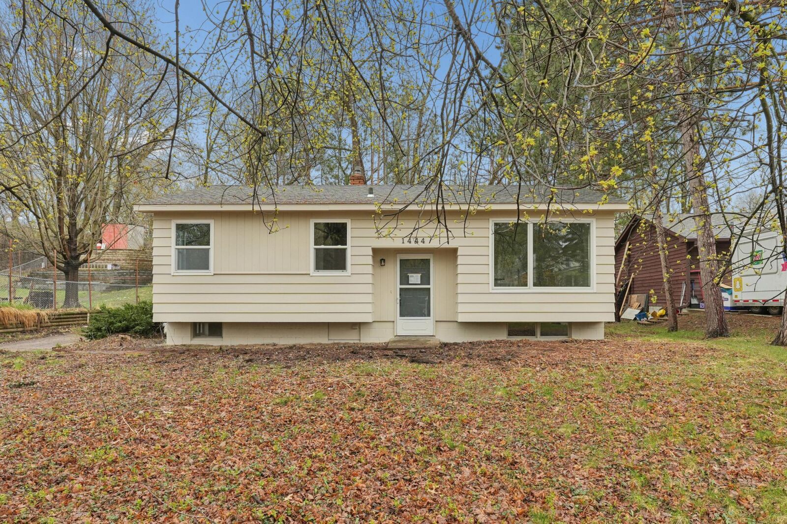 Property Photo:  1444 Ames Avenue E  MN 55106 