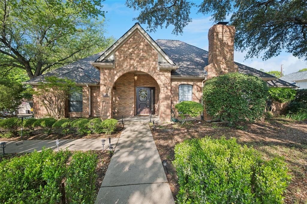 Property Photo:  3512 Cliffwood Drive  TX 76034 