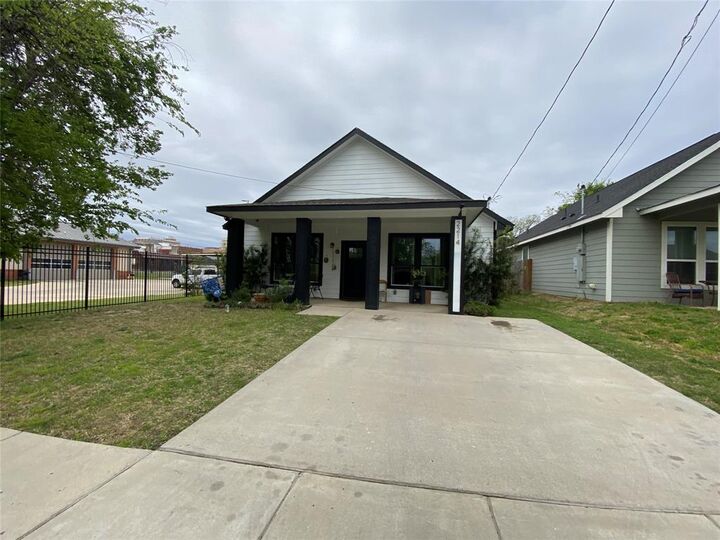 Property Photo:  2214 Gordon Street  TX 75401 