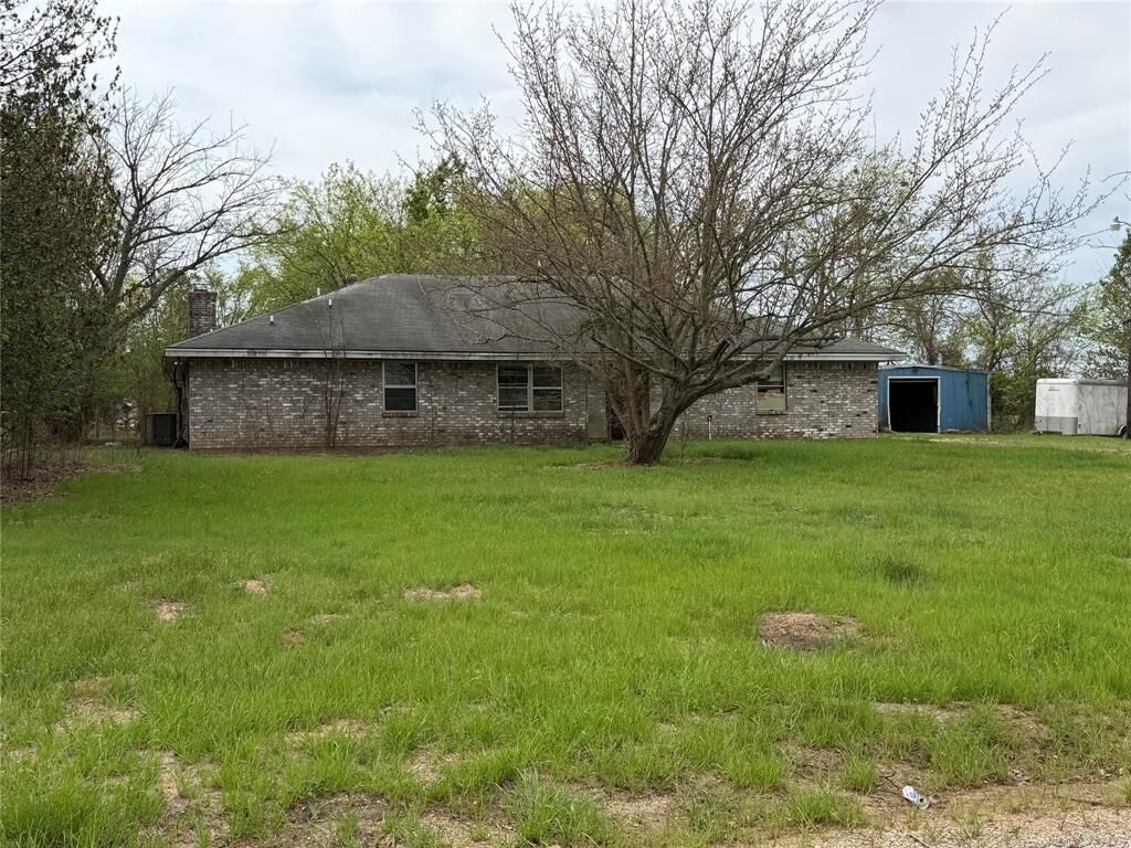 Property Photo: 1490 County Road 44550 TX 75462
