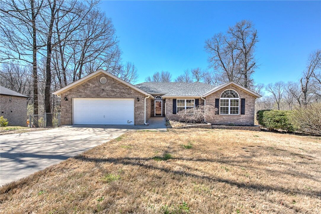 Property Photo: 16 Appleby Lane AR 72715