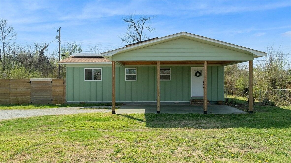 Property Photo: 738 12th Street AR 72756