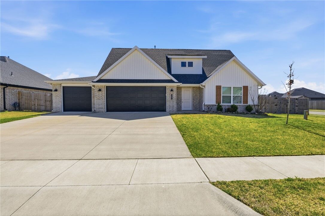 Property Photo:  307 Phyllis Farm Road  AR 72753 