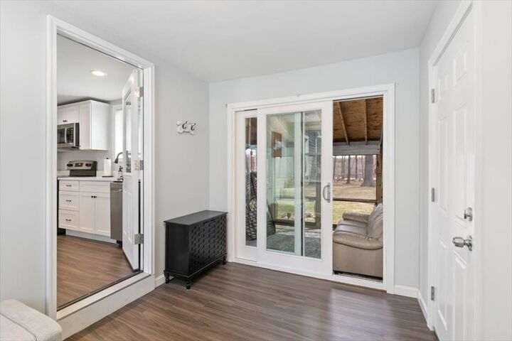 Property Photo:  18 Old Rd  NH 03865 