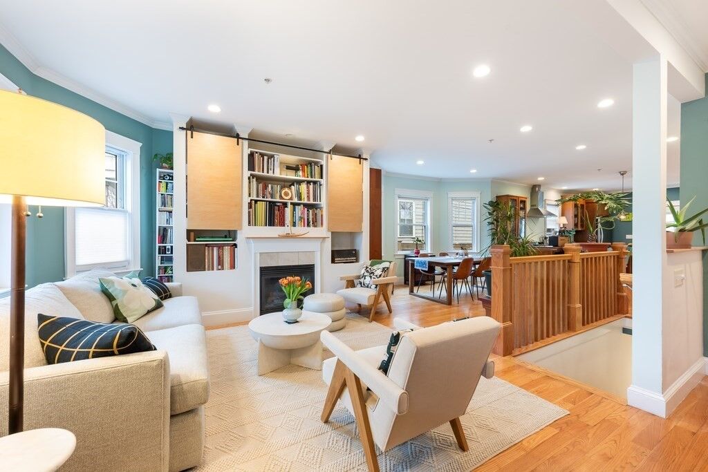 Property Photo:  326 Concord Avenue 1  MA 02138 
