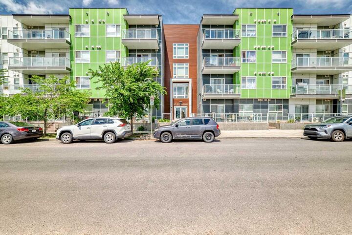20 Seton Park SE 212 — photo 1