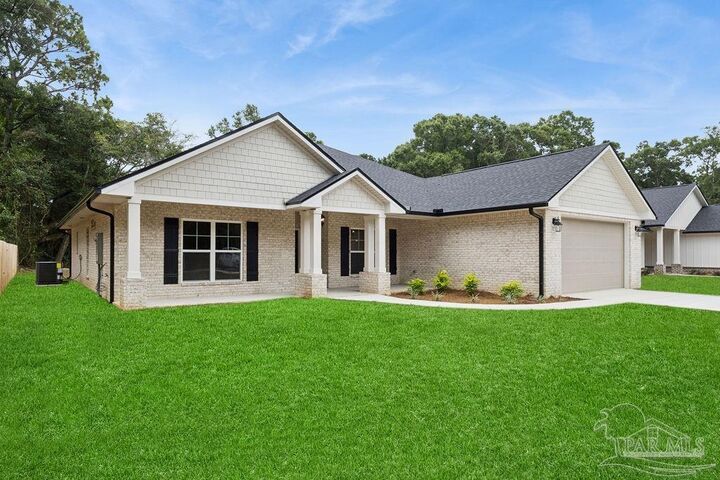Property Photo: 4316 Watkins St FL 32571