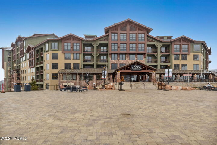 Property Photo:  3855 Grand Summit Drive 205  UT 84098 