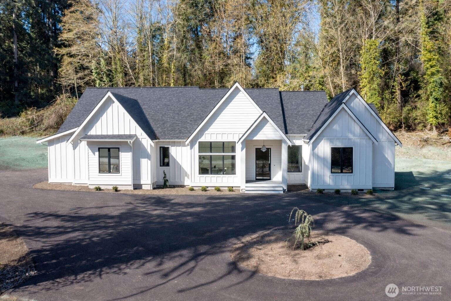 Property Photo:  275  Island Boulevard  WA 98333 