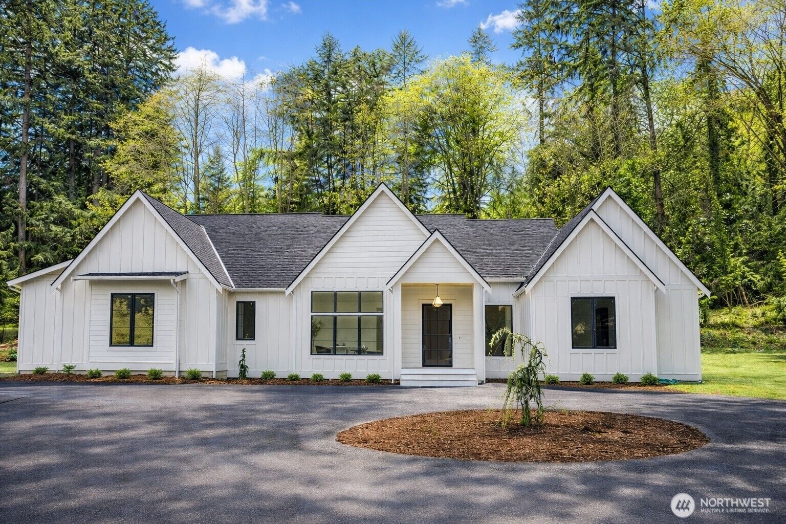 Property Photo:  275  Island Boulevard  WA 98333 