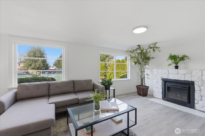 Property Photo: 1122 S 62nd Street WA 98408