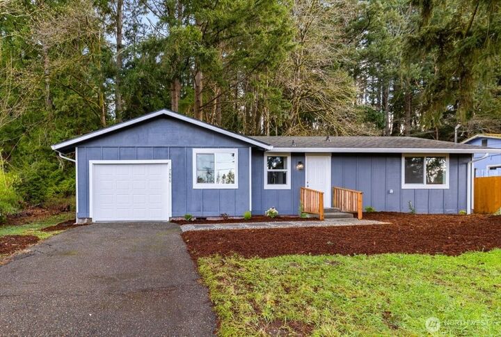 Property Photo:  7640  Mesplay Avenue SE  WA 98503 