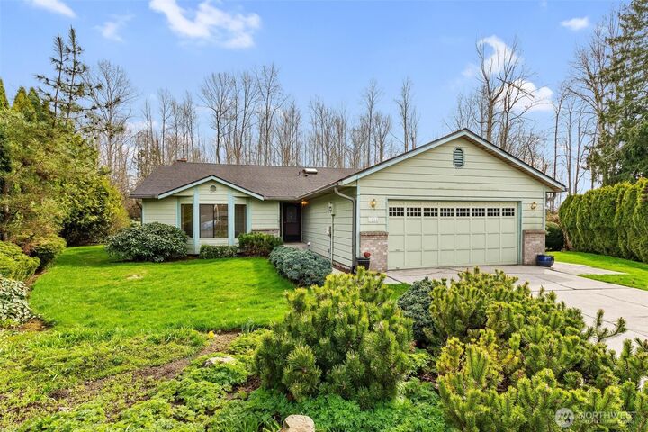 Property Photo: 6811 59th Drive NE WA 98270